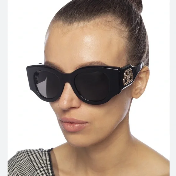 Excluded Balenciaga Sunglasses, New - Picture 7 of 8